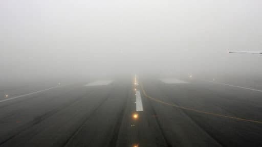 Ўзбекистонда иккита аэропорт туман сабаб фаолиятини вақтинча тўхтатди