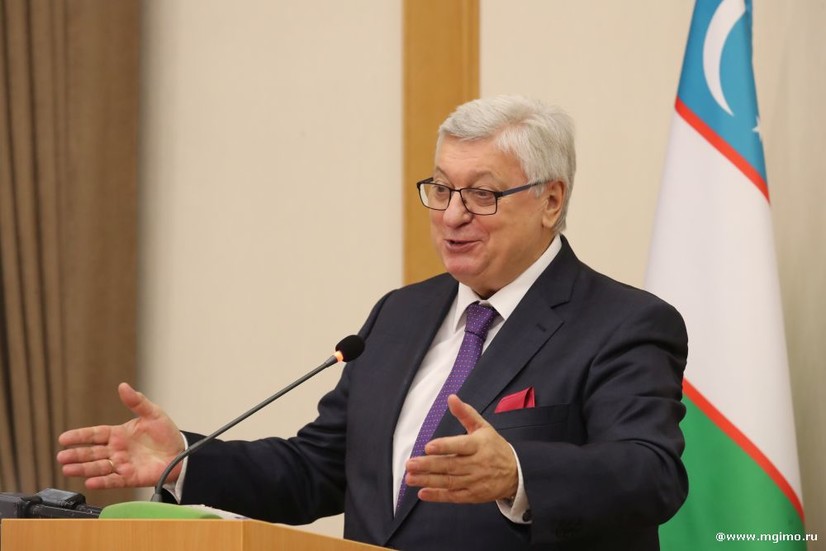 Shavkat Mirziyoyev MGIMO rektorini orden bilan mukofotladi